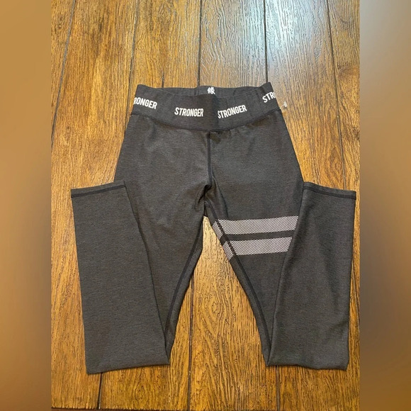 Carma Gray Leggings Size S B7 - Picture 1 of 5